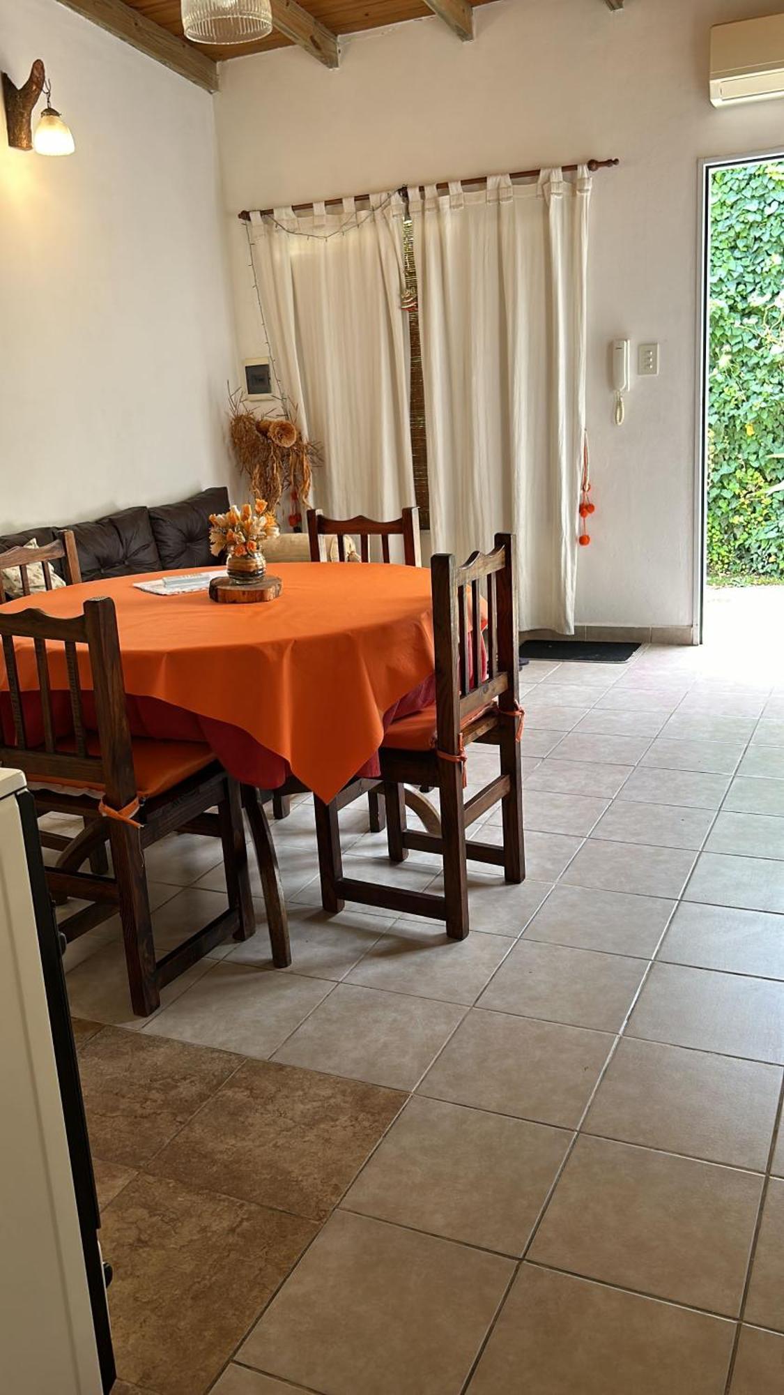 Girasoles Serranos Apartment